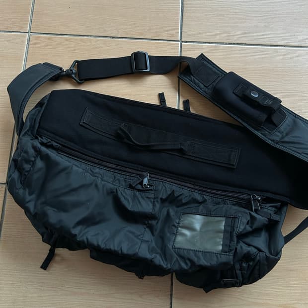 90’s Gap 유틸리티 슬링백