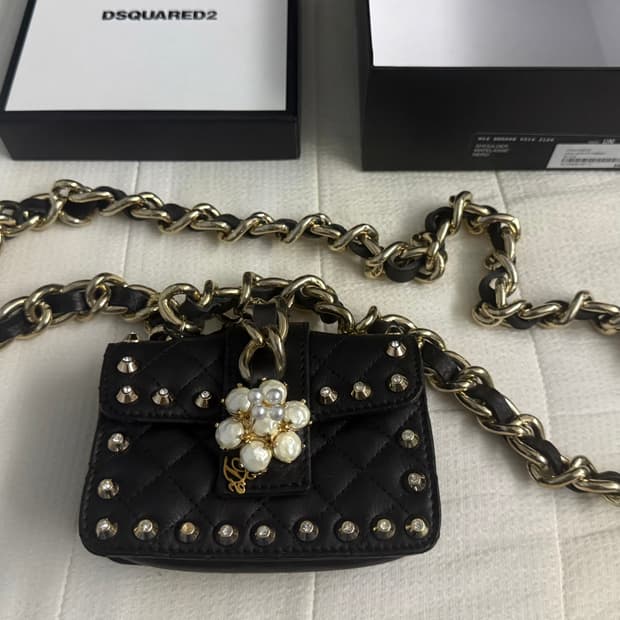 Dsquared2 디스퀘어드 퀼팅 체인 숄더백