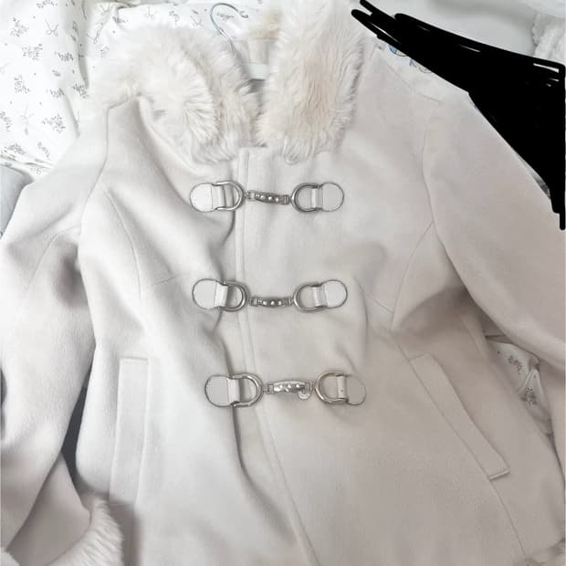 세실 맥비 아이보리 숏 코트 히메갸루 라떼갸루