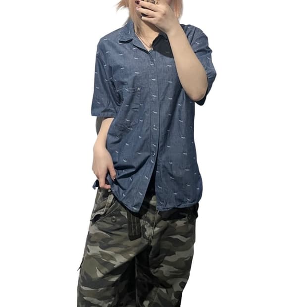 리바이스 엔지니어드 진스 자수 데님 셔츠