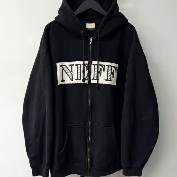 네프 박스 로고 집 후디