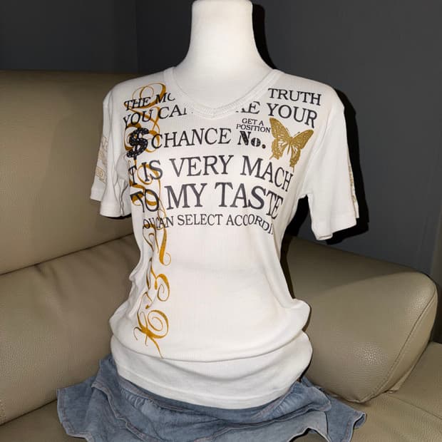 Glitter lettering butterfly point top