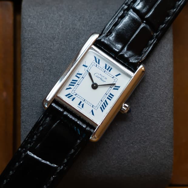 까르띠에 머스트 탱크 sm 쿼츠 시계