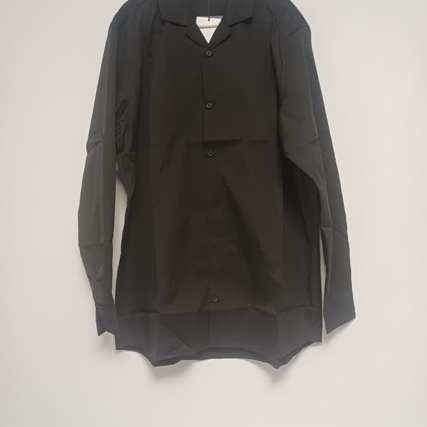 [새상품] 수아레(SUARE) 스튜디오 오픈칼라 긴팔셔츠 -[L/블랙]