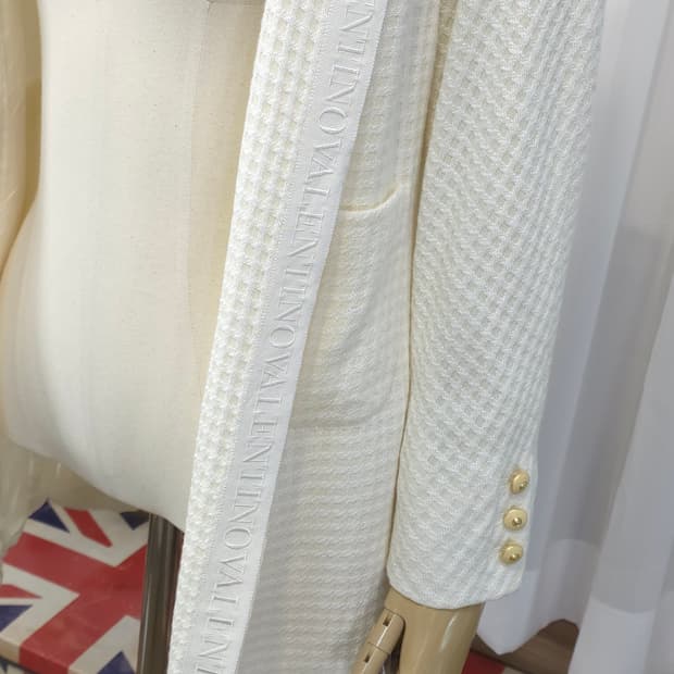 Valentino Miss V 아이보리 자켓 40/6