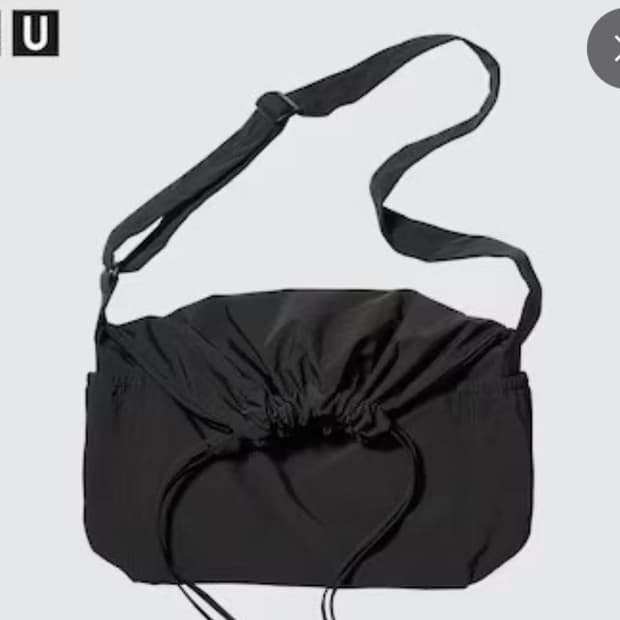 유니클로 U 드로우스트링 숄더백 블랙