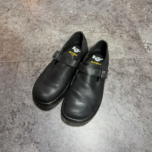 닥터마틴 패트리샤 240