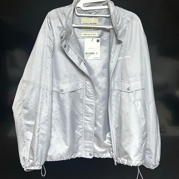 인사일런스 바람막이 자켓