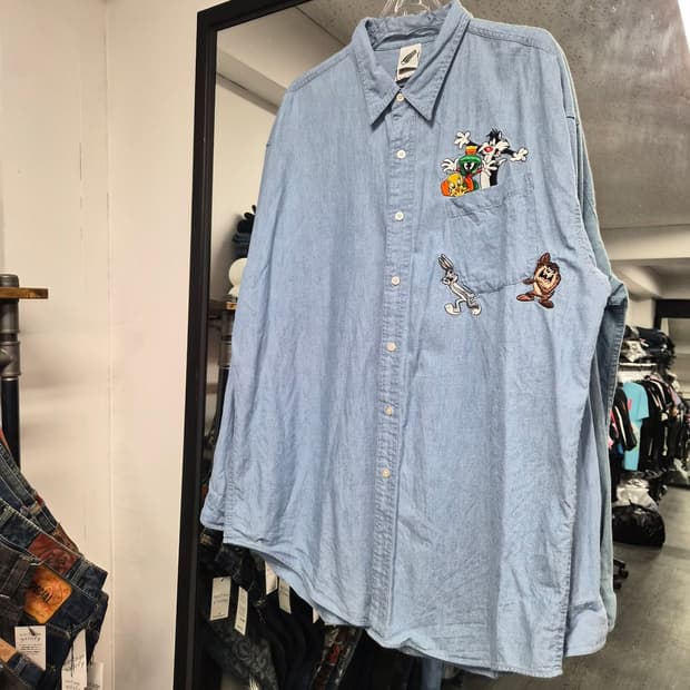 90s Warner Bros Studio Store 루니 툰 데님 셔츠