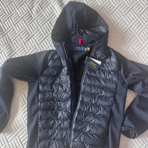 폴로 하이브리드 경량패딩 팝니다