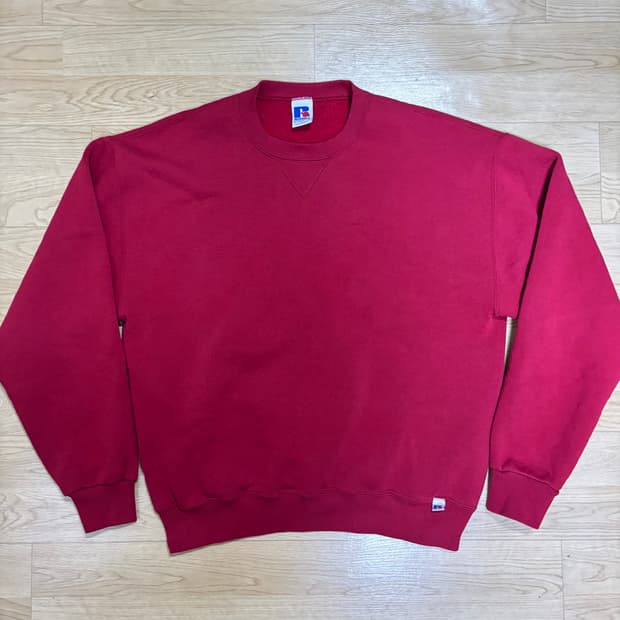 러셀 맨투맨 레드 L