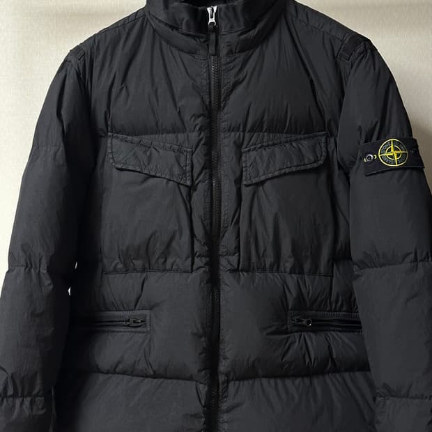 스톤아일랜드 크링클랩스 패딩 22fw XL(105-110)