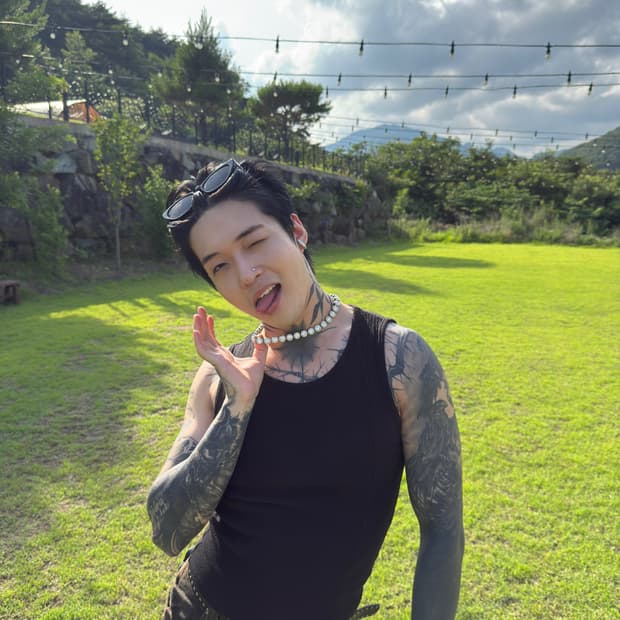 pcr053 Frog eye necklace