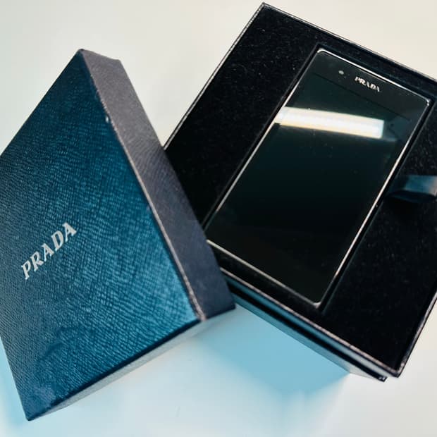 LG 프라다폰 3.0 공기계 공신폰 박스셋 S급 판매