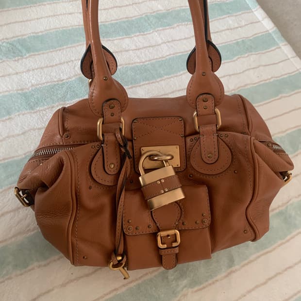 끌로에 패딩턴백 