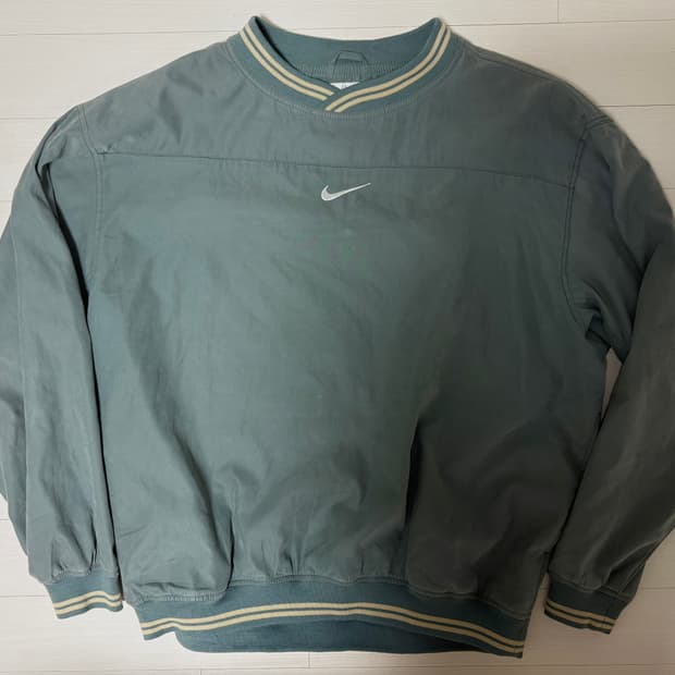 나이키 빈티지 민트 맨투맨