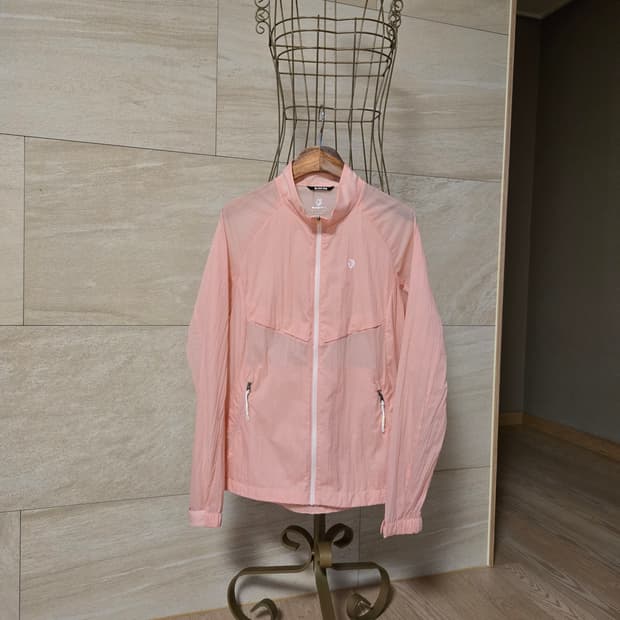 [95] 블랙야크 여성 경량 바람막이 자켓 2023