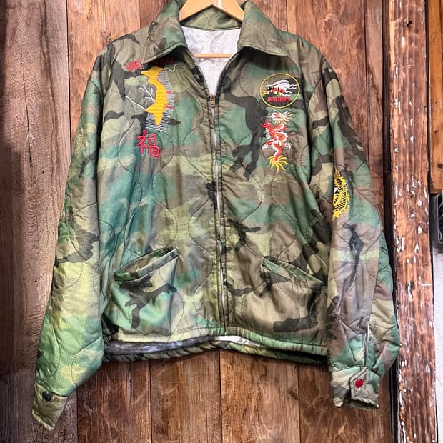 미 오리지널 핸드 자수 카모내피쟈켓