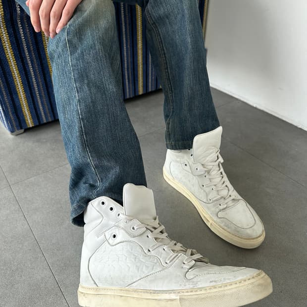 발렌시아가 모노크롬 화이트 레더 하이탑