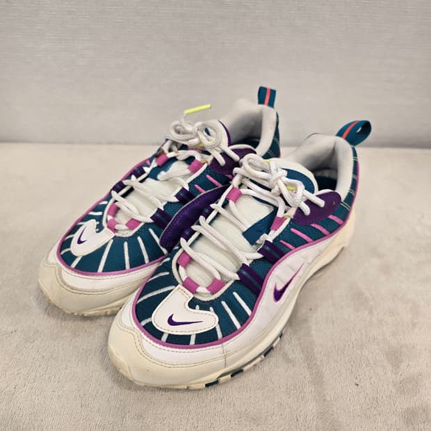 나이키 에어맥스 98 흰보 235mm