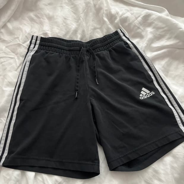 아디다스 반바지