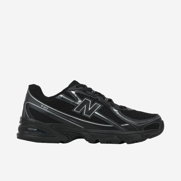 뉴발란스 740v2 블랙 실버 메탈릭 255 새상품