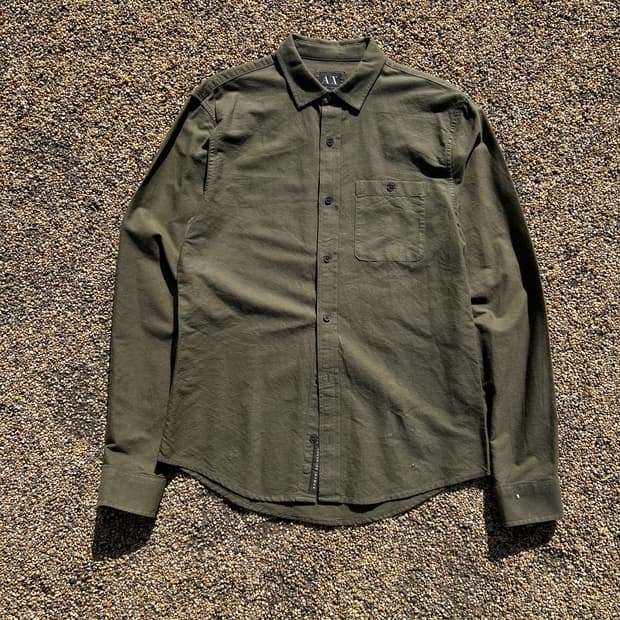 아르마니 익스체인지 올리브 셔츠