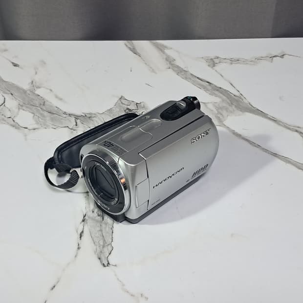 소니 디지털 캠코더 DCR-SR42 30GB HDD 내장