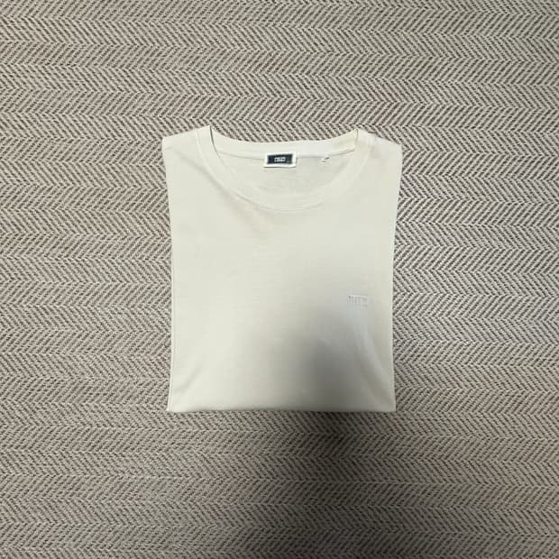KITH t-shirt