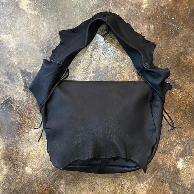 사슴가죽 핸드메이드 크로스백