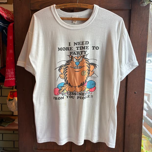 80's Vintage Cat Graphic Tee