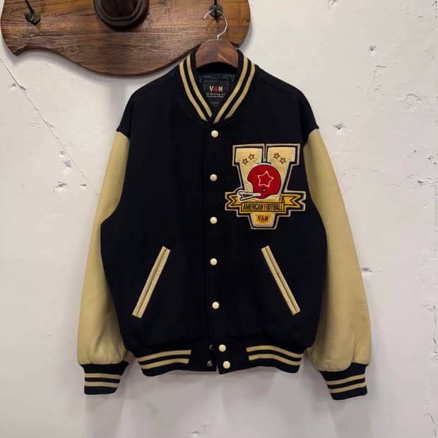 (L) VAN JAC Leather Arm Varsity Jacket