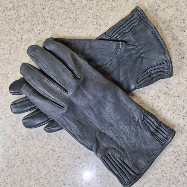 제이 린드버그 양가죽 장갑
