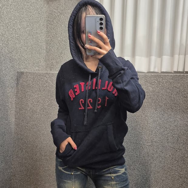 HOLLISTER LETTERING HOODIE