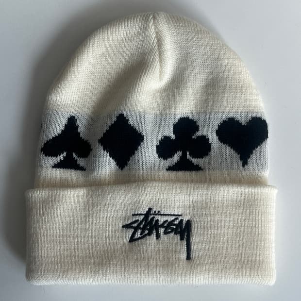 스투시 자카드 커브 비니