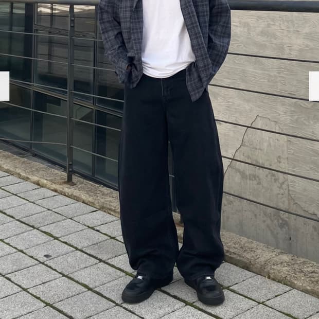 유니클로 배기커브진