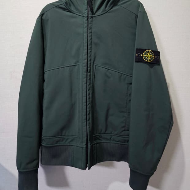 정품 스톤아일랜드 소프트쉘 후드 자켓 90 / S