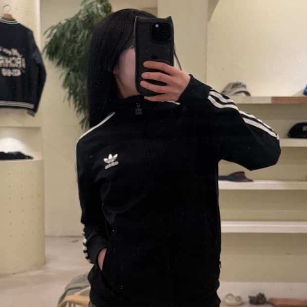 아디다스 오리지널 블랙 트랙탑 져지 U132