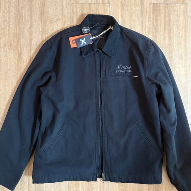 데우스 엑스 마키나 어드레스 워크자켓 새상품 판매합니다.