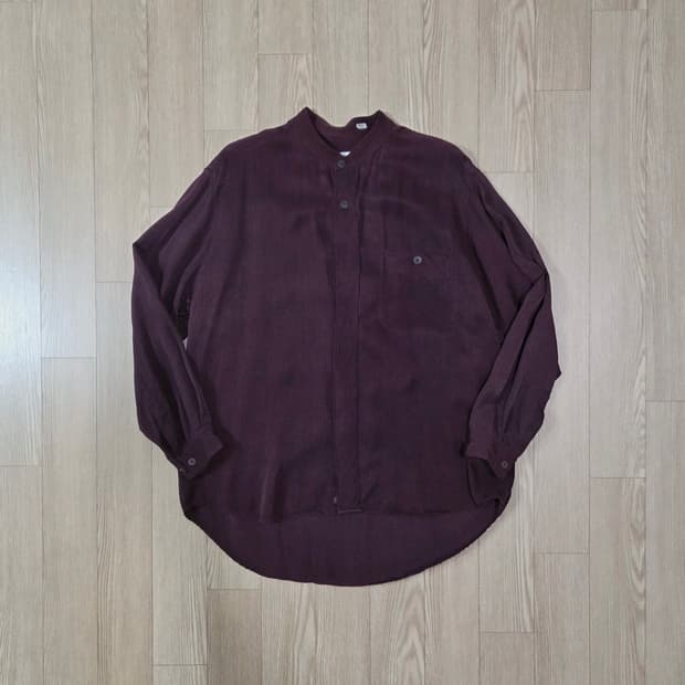 VARIO MODA 버건디 원 포켓 큐프라 헨리넥 셔츠