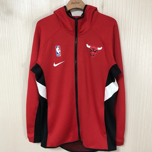 나이키 NBA 써마플렉스 쇼타임 풀집업 후드자켓 시카고불스 M(100)