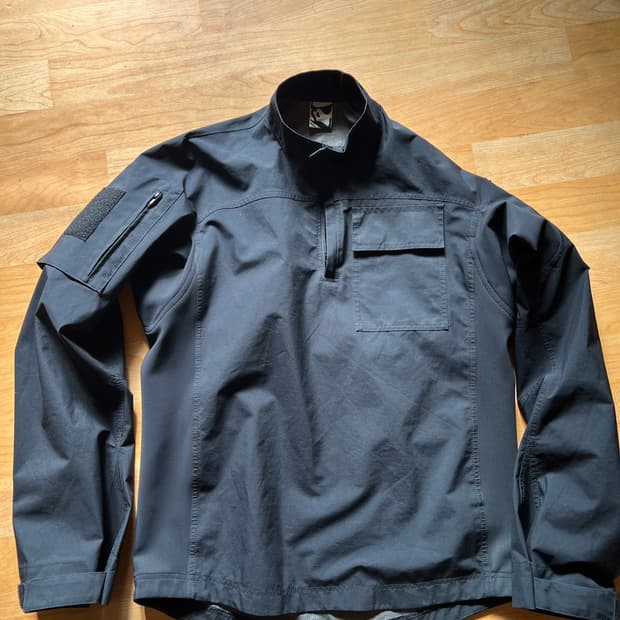 GR10K Black Gore-Tex® Frontline Pullover