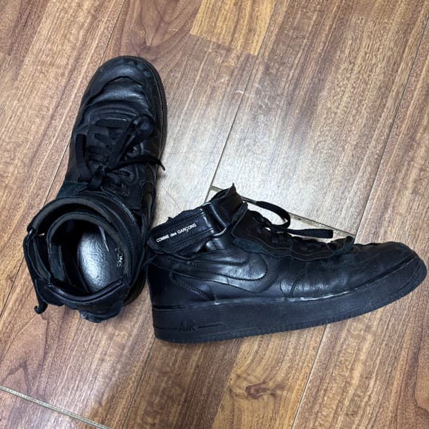 나이키 x 꼼데가르송 옴므 플러스 에어포스 미드 블랙