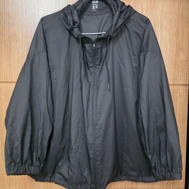 유니클로 x 띠어리 여성 오버핏 패커블 바람막이 자켓 S