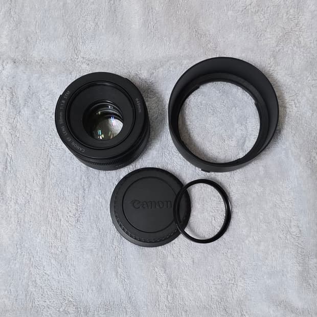 캐논 EF 50mm F1.8 STM 렌즈 팝니다.