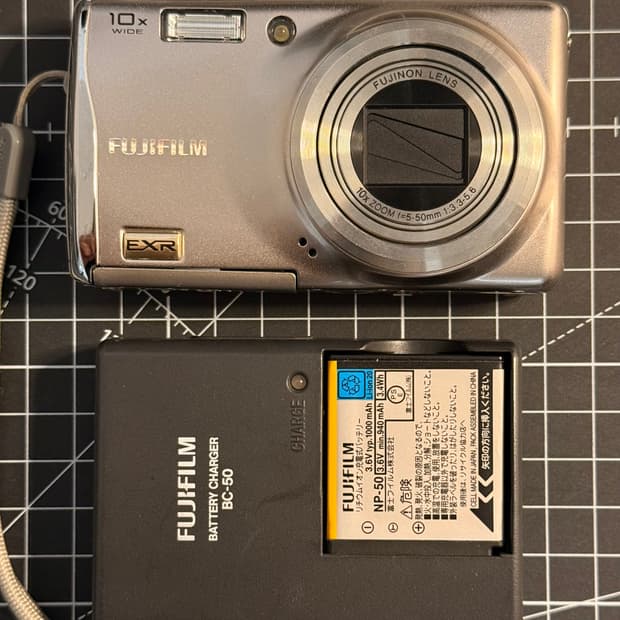 후지필름 파인픽스 f80exr