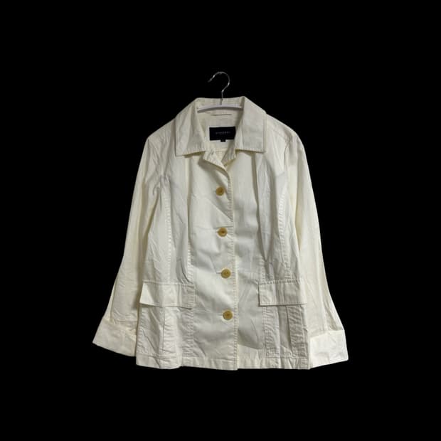 버버리 더블 화이트 자켓