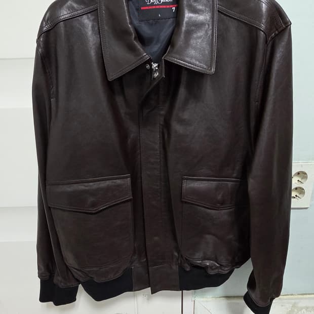 도프제이슨 프리미엄 레더자켓 A-2 클래식 브라운 팝니다.