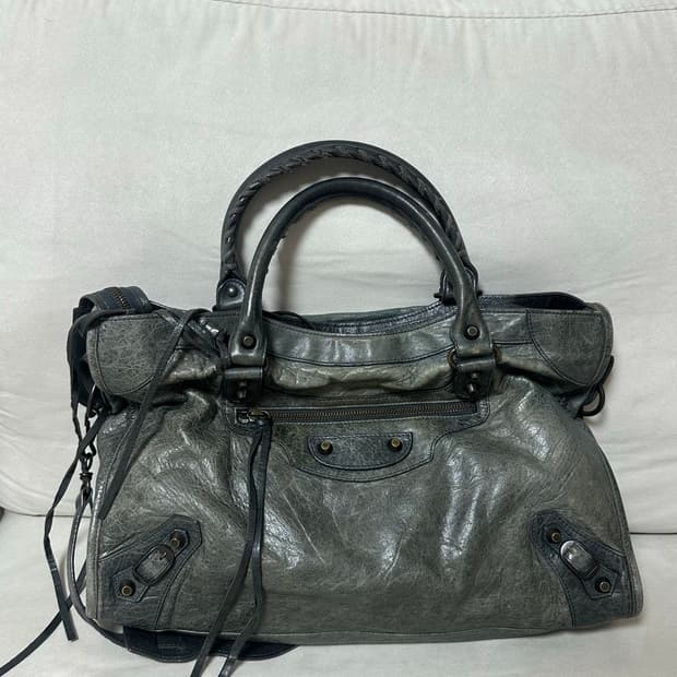 Balenciaga 발렌시아가 클래식 시티 모터백 미디움