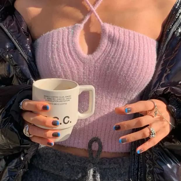 샐러드바구니 메탈릭 홀터넥 탑 설쁘 에스파 윈터 착용